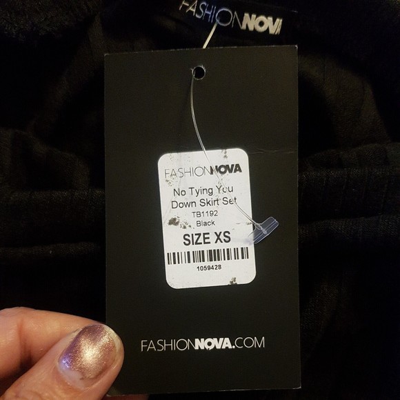 Fashion Nova Womens Black Ribbed Cropped Long Sleeve Top Size XS NWT Stretch - Picture 10 of 14